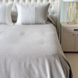 Cubrecama Troya Beige